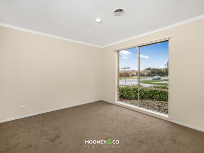 54 Cornwell Crescent, Cranbourne East