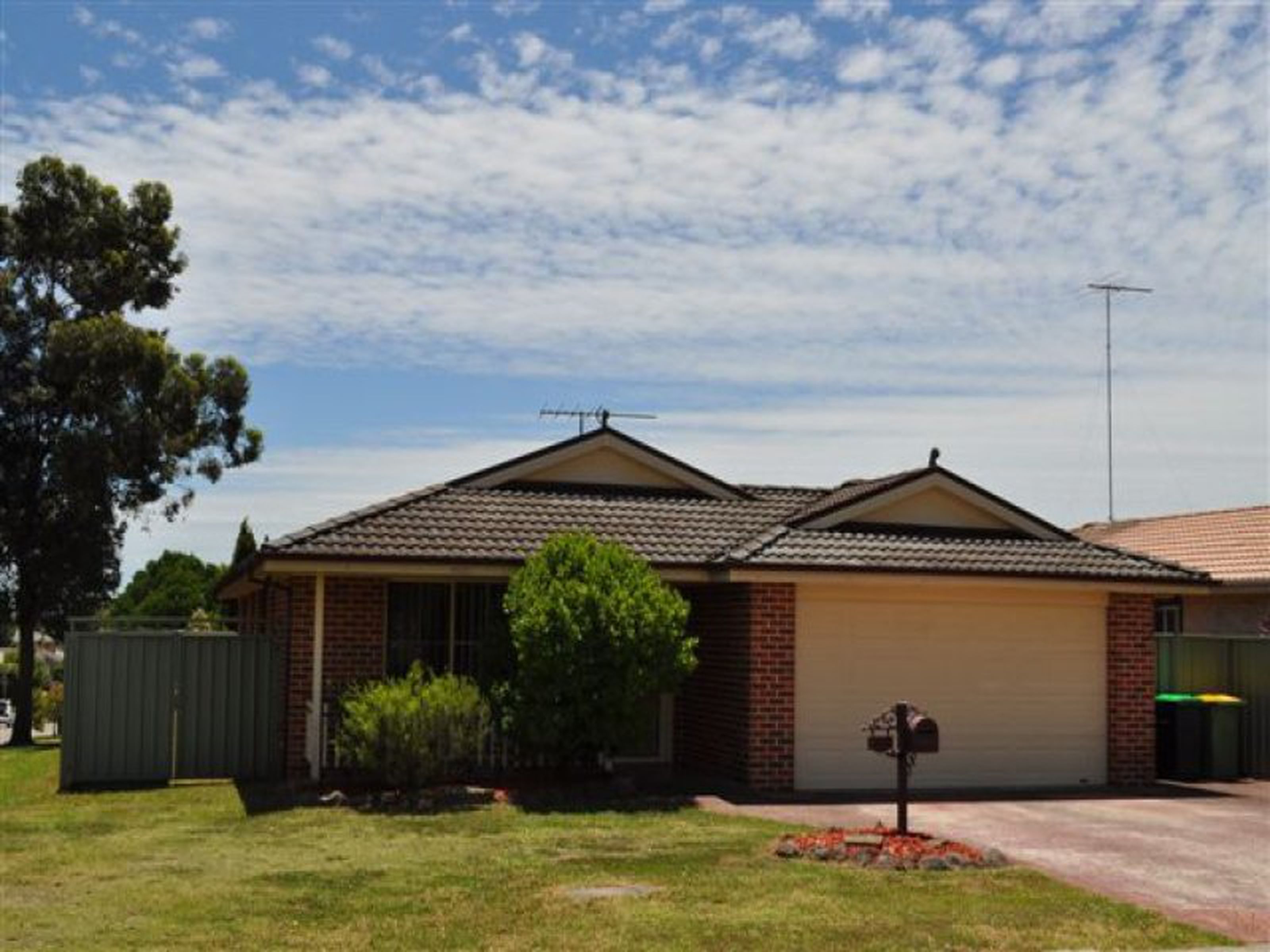 7 Bukari Way, GLENMORE PARK