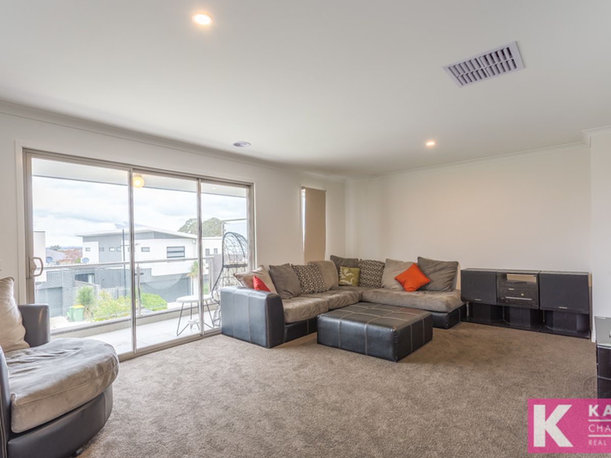 18 Flemington Rise, Officer Kaye Charles Real Estate