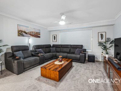 8 Cobbin Cct, Redbank Plains