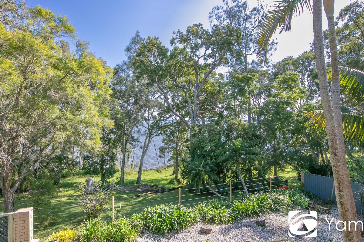 169 Lakes Boulevard, Wooloweyah