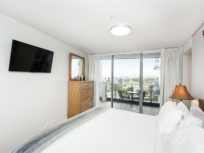 407 / 30 The Circus, Burswood