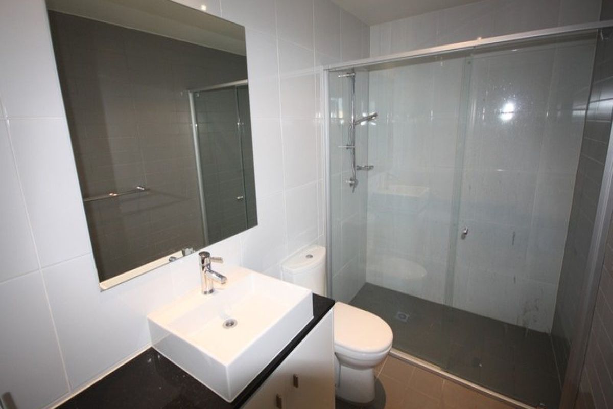322 / 3  Stromboli Strait , Wentworth Point