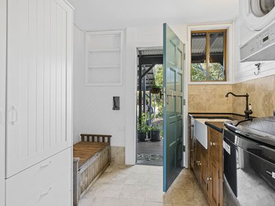 10 Cooloon Street, Hawks Nest