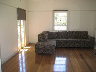 1 Airey Avenue, Manifold Heights