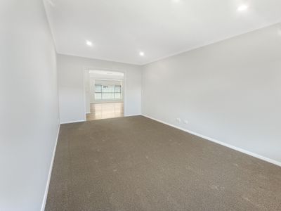 12 Current Court, Dubbo