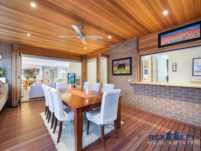 14 Mountainview Boulevard, Cranbourne North