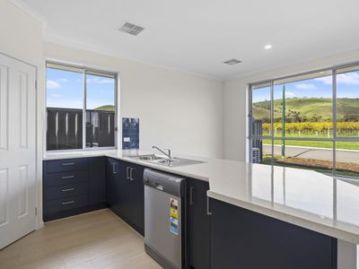 1 / 55 The Vines Drive, Normanville