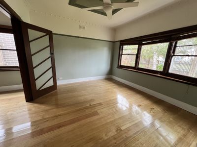 11 Clonard Avenue, Geelong West