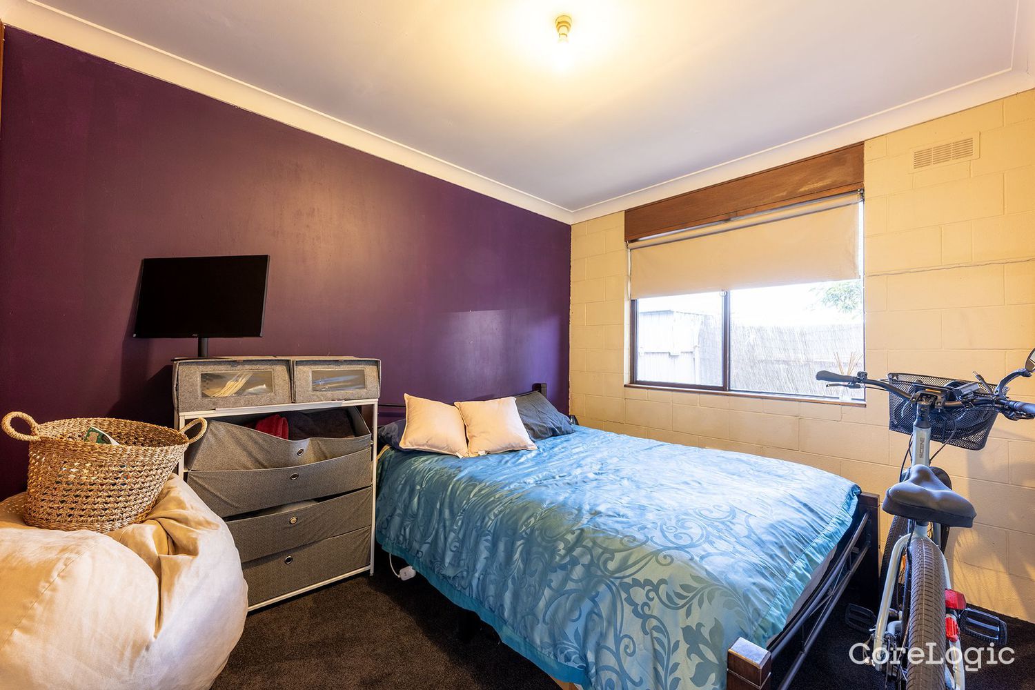 2 / 5 Schwarz Avenue, Horsham