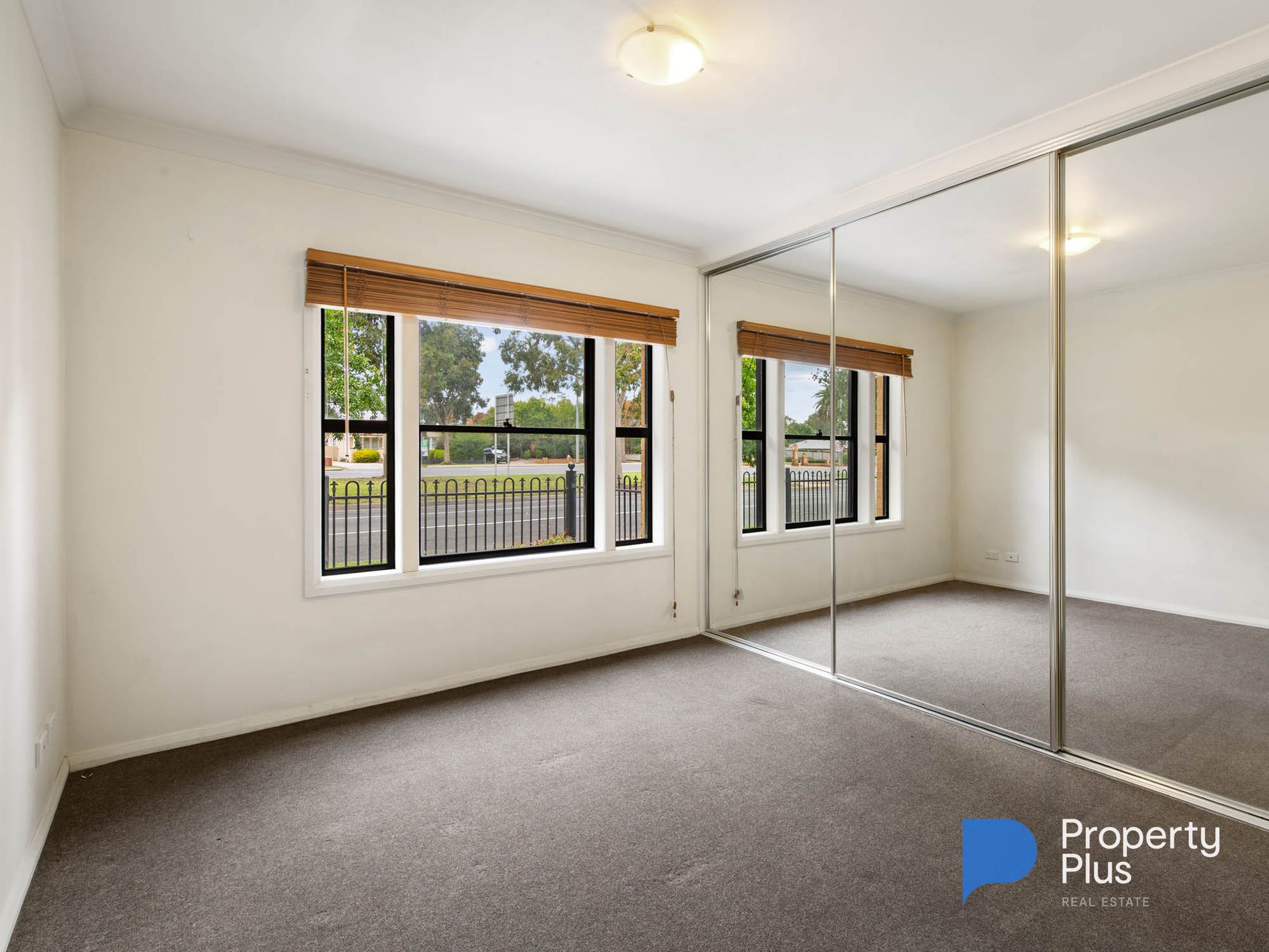 184 High Street, Kangaroo Flat