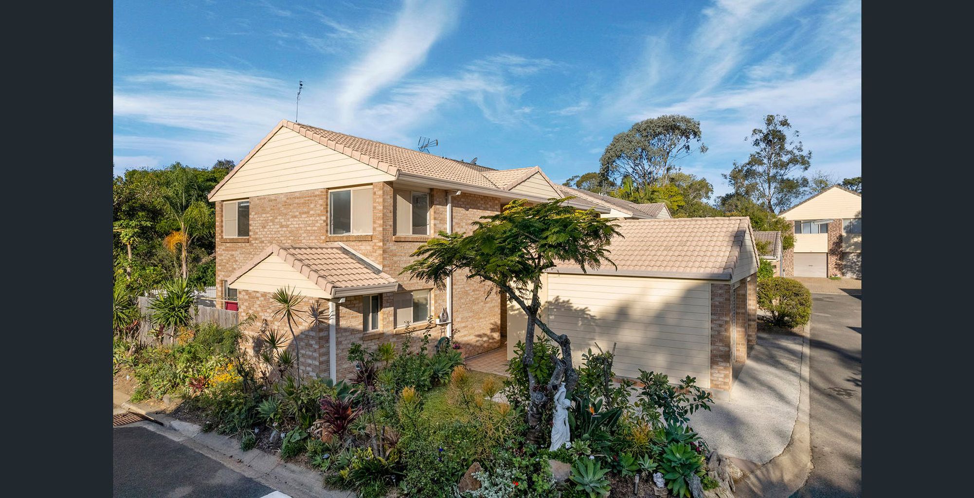 187 / 641 Pine Ridge Road, Biggera Waters
