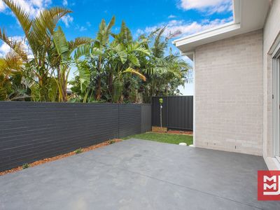 3 / 6 Addison Avenue, Lake Illawarra