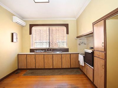 27 Corben Street, Reservoir