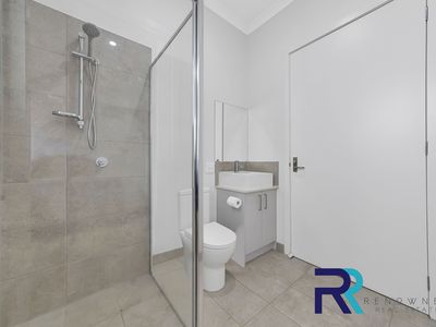 71 James Melrose Drive, Brookfield