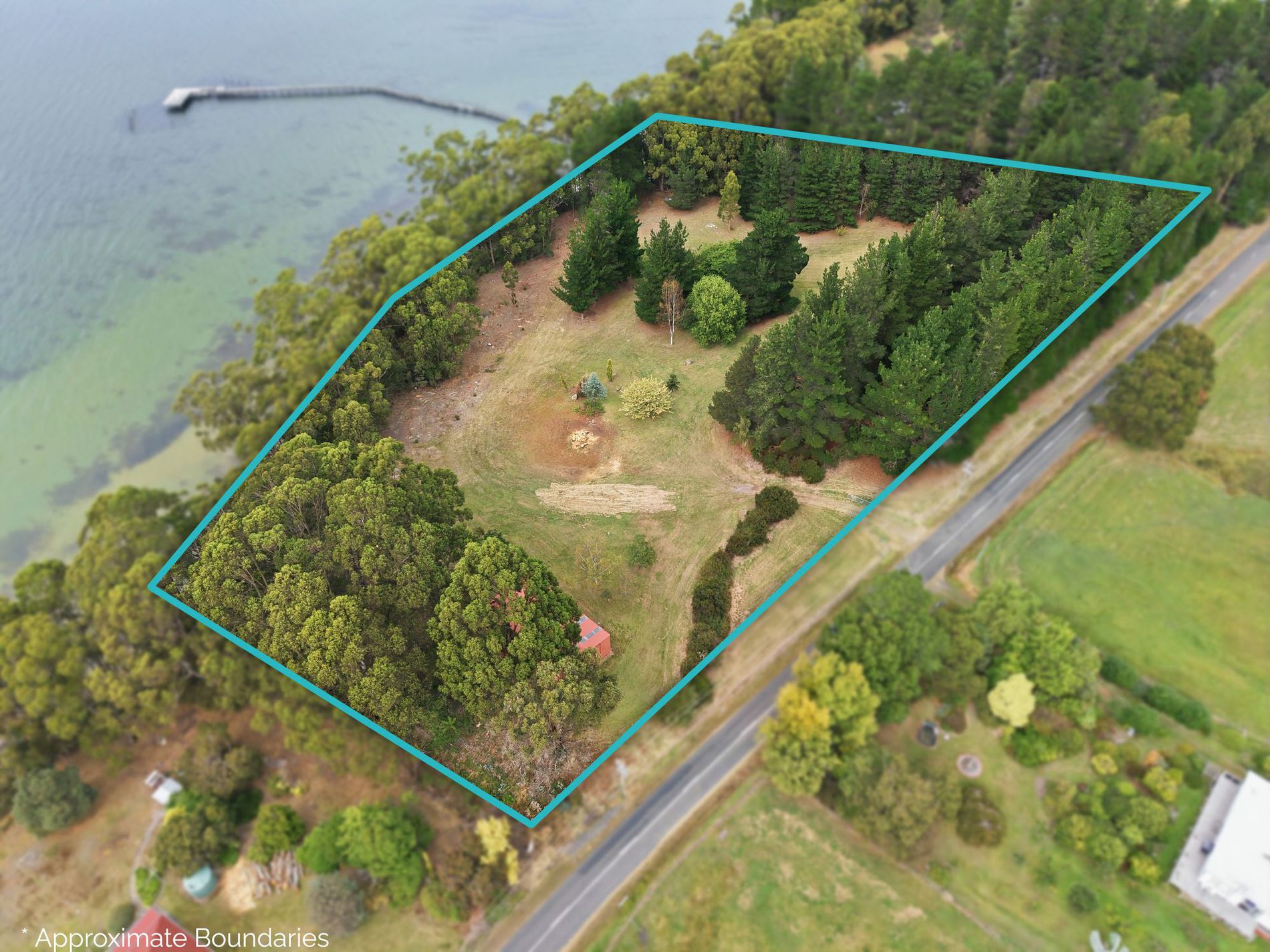 4645 Channel Highway, Gordon