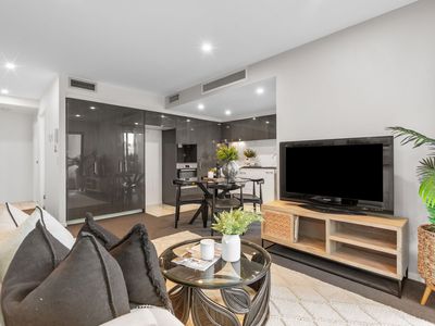 1 / 3 Harrys Road , Taringa
