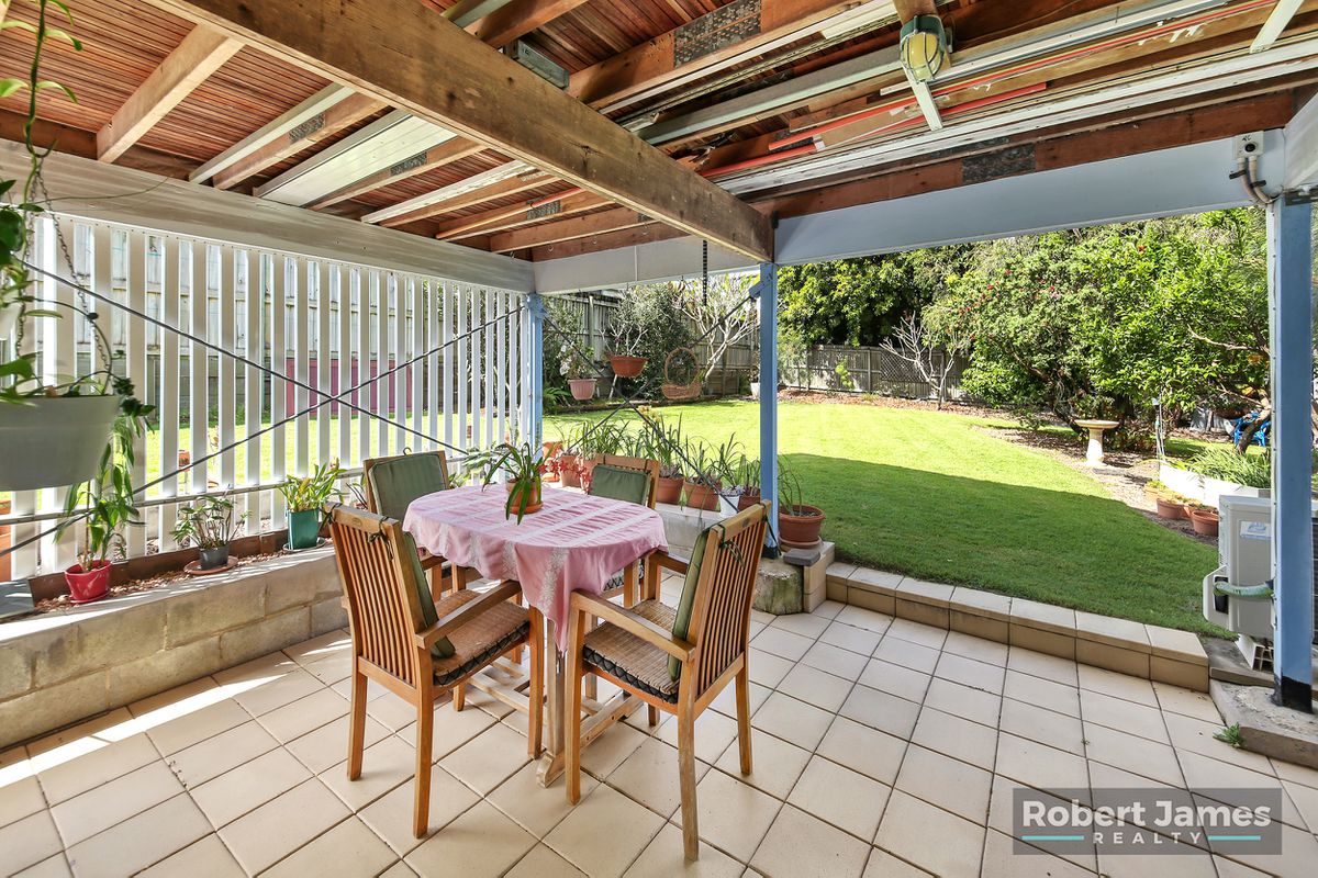 37 Moorindil Street, Tewantin