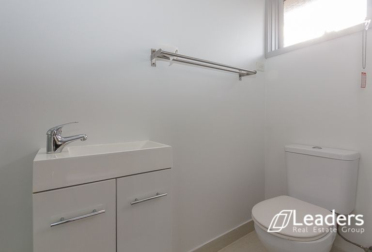 9 Yardley Drive, Wheelers Hill