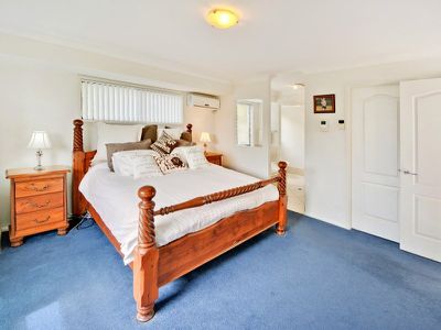 18 Maldives Place, Parrearra
