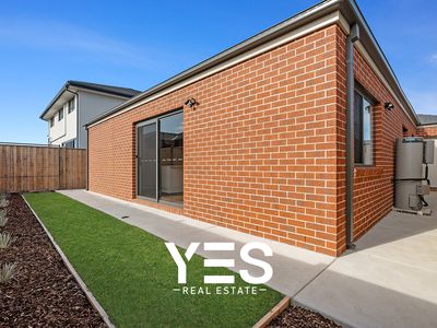 24 Balcarra Street, Clyde North