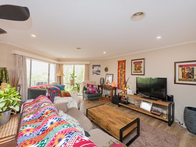 8 / 11 Doeberl Place, Karabar
