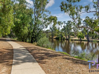 5 Park Street, Bridgewater On Loddon