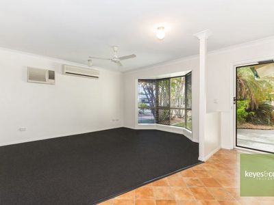 73 Overton Circuit, Kirwan