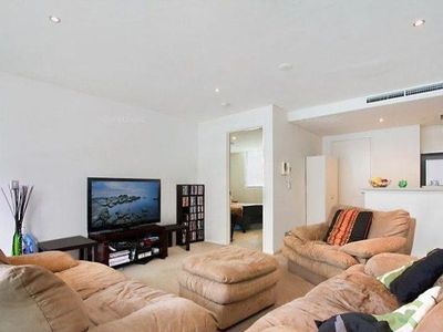 518 / 1 Como Crescent, Southport