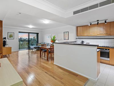 39 / 122 Mounts Bay Road, Perth