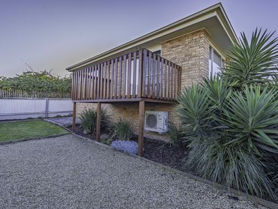 2 / 4 Walton Street, Huonville