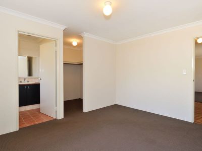 15 Edgecumbe Terrace , Baldivis