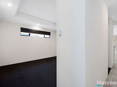 10 Persian Street, Eglinton