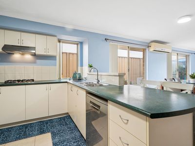 56 Cheltenham Loop, Bertram