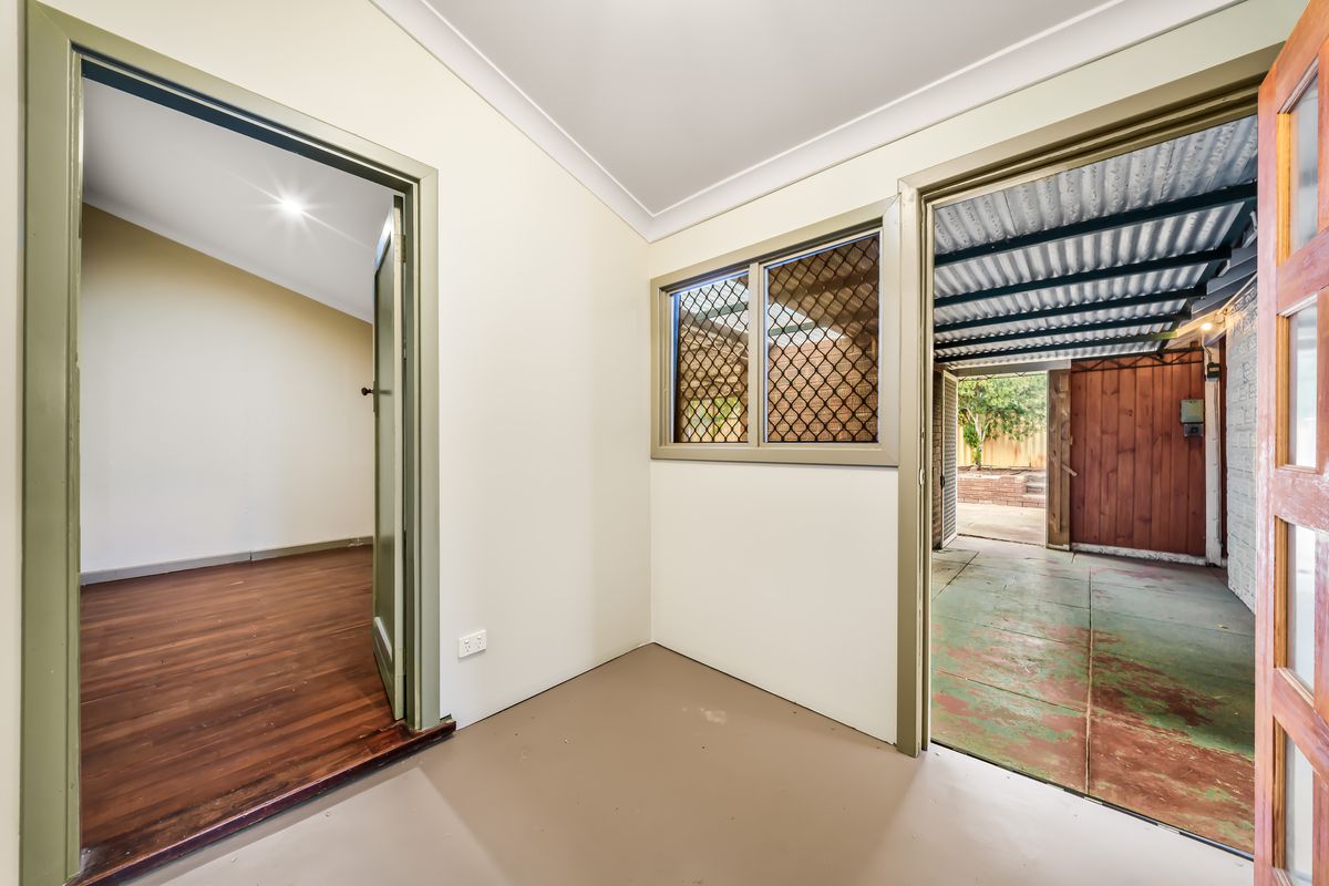 7 Roy Street, St James