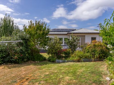 6 Bernard Street, Beaconsfield