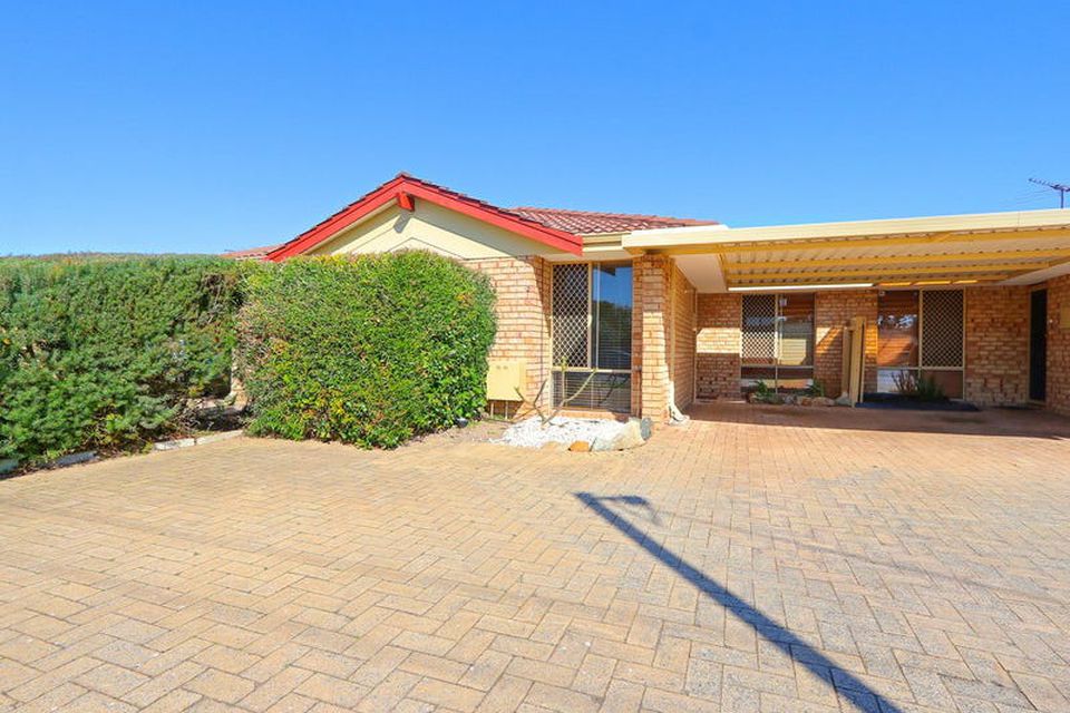 2 / 9 Merope Close, Rockingham