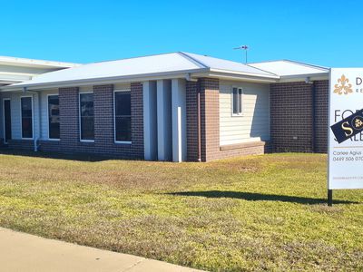 2 Bottlebrush Street, Norman Gardens