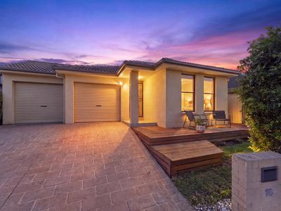 10 Hibiscus Circle, Mount Annan