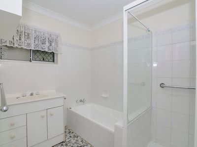 17 Devon Street, Rochedale South