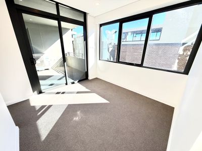 4D Glyceria Lane, Tallawong
