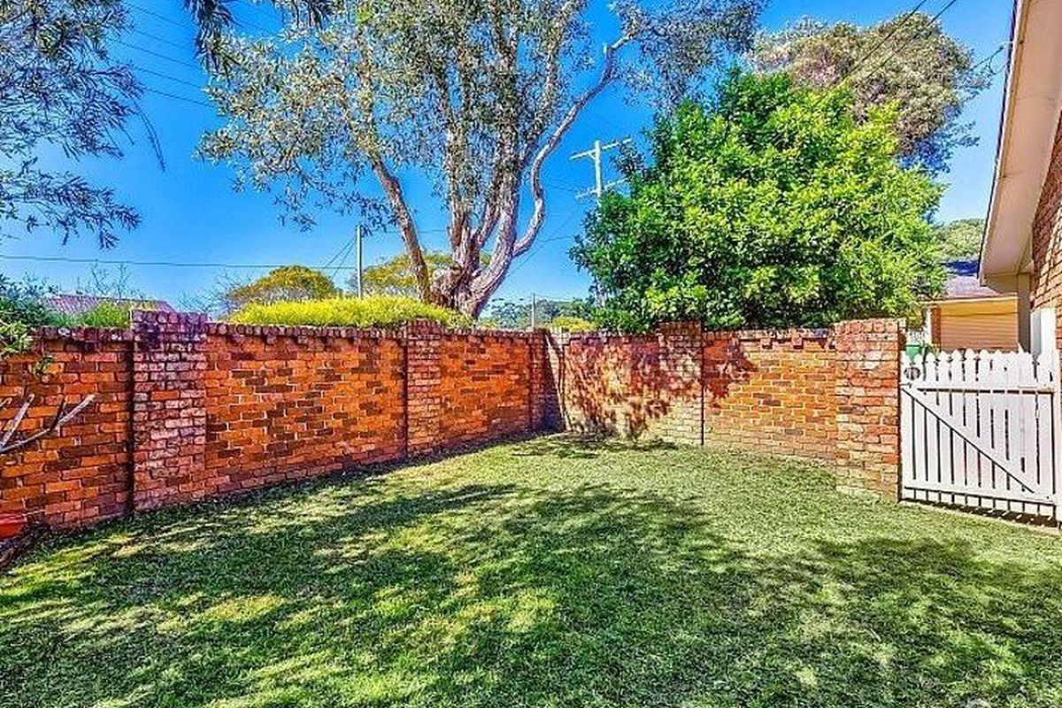 1 / 27 Charles Kay Drive, Terrigal