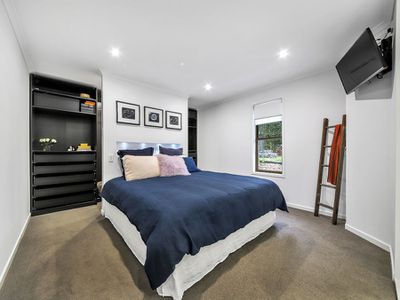 9 Baychester Place, Wakerley