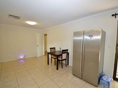 42 Yale Road, Thornlie
