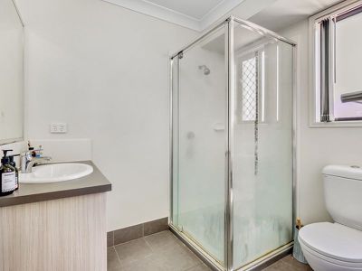 45 Stringybark Street, Regents Park