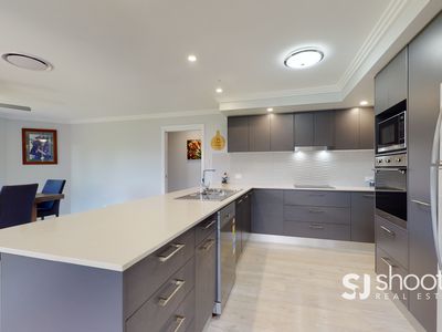5 Wave Court, Dubbo