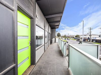 4 / 12 Market Road , Werribee