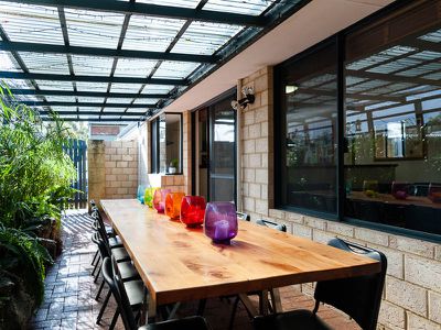 10 Limerick Way    UNDER OFFER, Fremantle