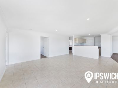 1 Peregrine Drive, Lowood