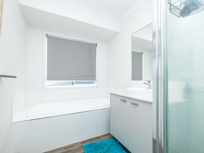 11 Discovery Drive, Flametree